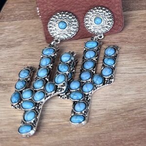 Turquoise cactus earrings NWT